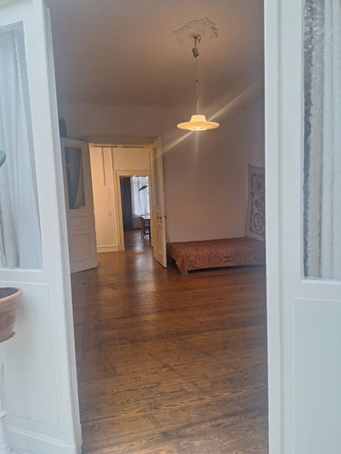 Imari - Living room