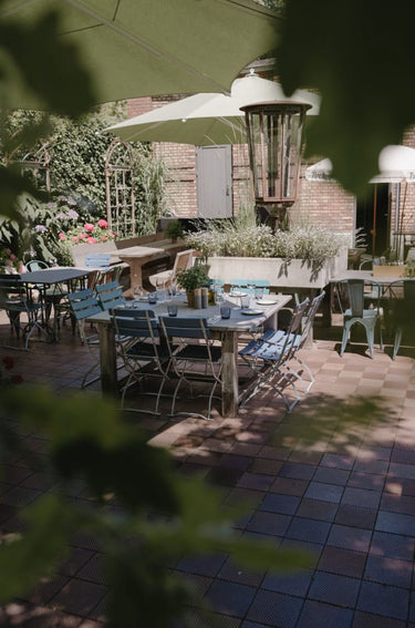 Flip - outdoor area
