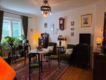 Tamas - Wohnzimmer