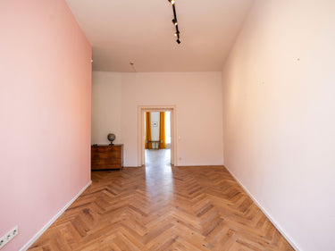 Evi - Gallery - 2