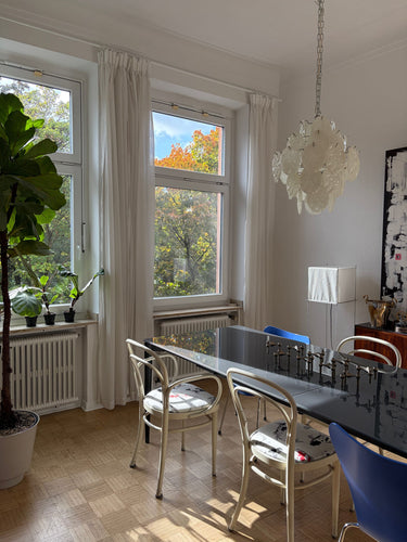 Sal - Dining Area