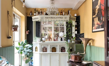 Lizzie - Bar