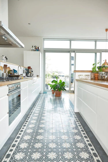 Luli - Kitchen