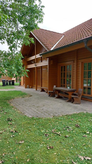 Bent - exterior view
