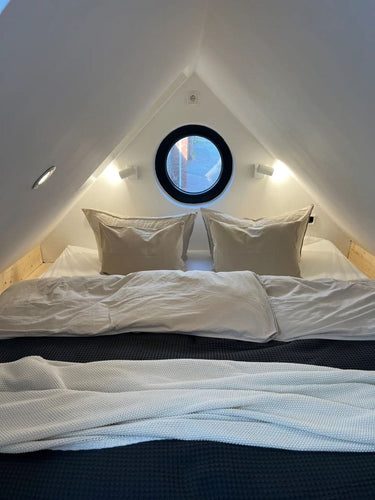 Jule - Bedroom