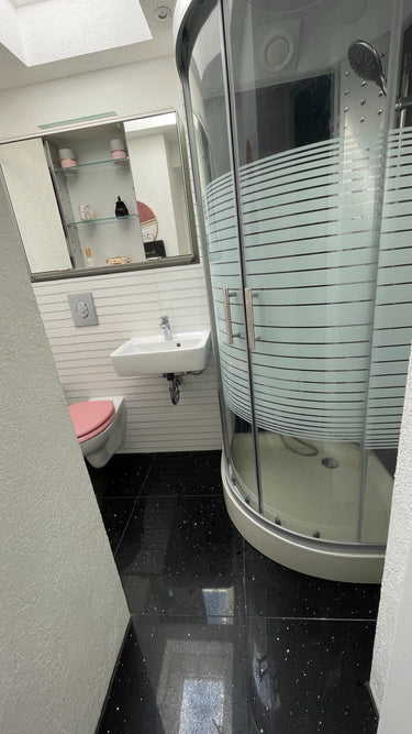 Jake - Bathroom - 2